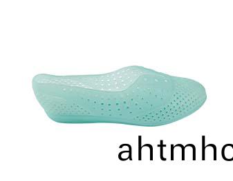 一(yi)體洞洞鞵TPE